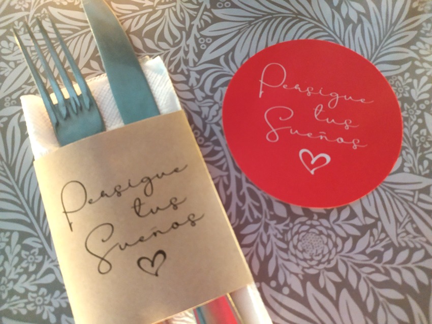 Combo Peltre Individual RECTANGULAR + Porta Servilletas + Posavasos x 10 (copia)